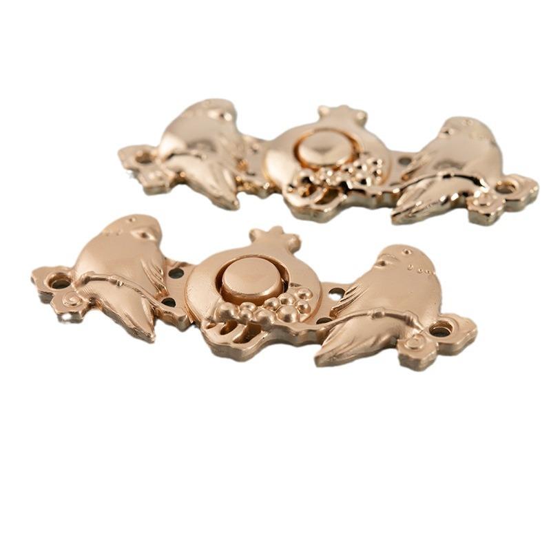 ボタン 漢服 チャイナドレス 留め具 飾り 中国伝統 レトロ ヴィンテージ風 小鳥 石榴 ザクロ メタル 合金 スナップ式 アンティーク アクセサリーパーツ 手芸 ハンドメイド 素材 マットゴールド 薄金