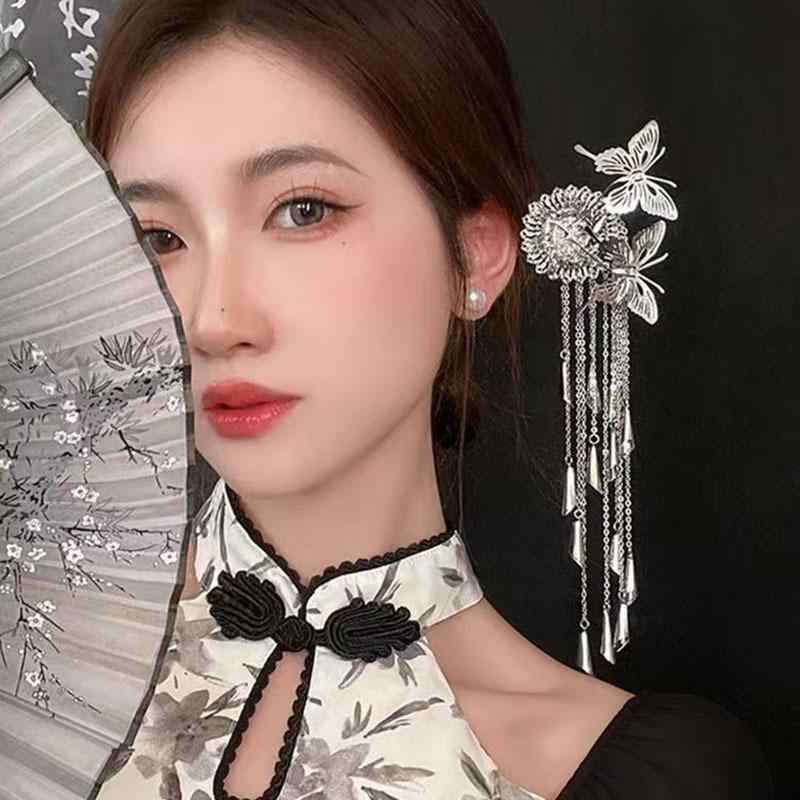 ・カテゴリ: ヘアアクセサリー・タイプ: かんざし・スタイル: レトロ・主な素材: 金属・: リボン・加工方法: 手作業・カラー展開: 蝶恋花