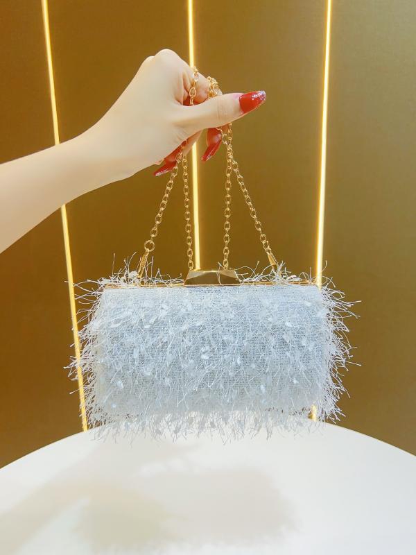 バッグ レディース パーティー クラッチ フェザー 羽毛 ふわふわ ミニ スマホポーチ チェーン ショルダー 斜め掛け 手提げ エレガント 高級感 結婚式 披露宴 お呼ばれ 春夏 ホワイト ブラック ピンク スクエア