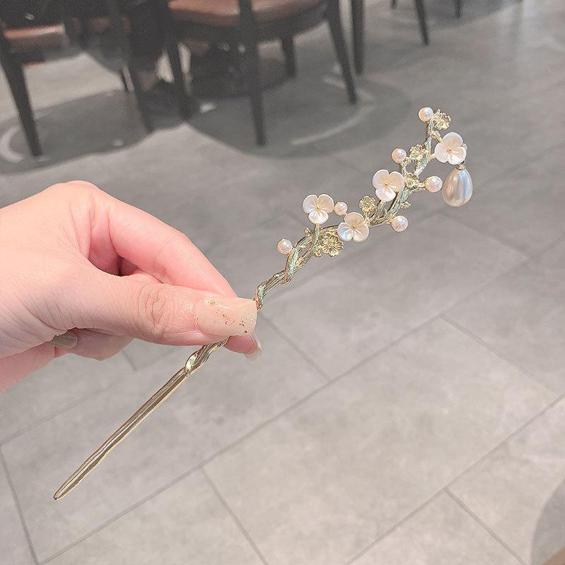 ・カテゴリ: ヘアアクセサリー・スタイル: レトロ・素材: 合金・モチーフ: 花・加工: ハンドメイド・カラー: 梅