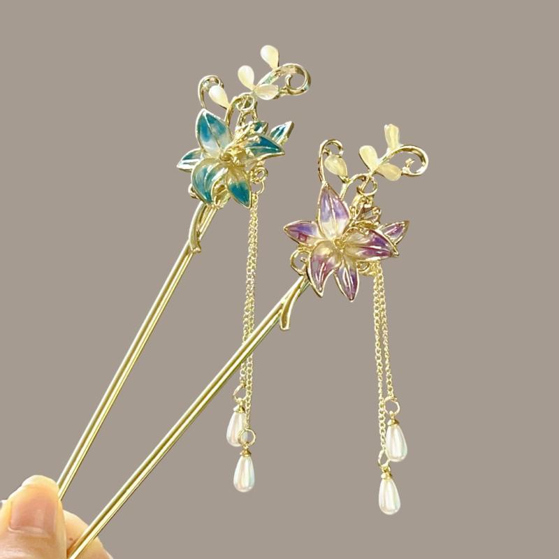 ・カテゴリ: ヘアアクセサリー・タイプ: かんざし・素材: 合金・スタイル: レトロ・: 花・加工: メッキ・おすすめシーン: 結婚式、誕生日、お祝い、ギフト・カラー展開: パープル、ブルー