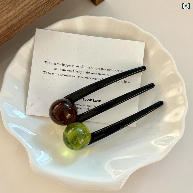 樂天商城 - ヘアコーム レディース かんざし 三本足 ビーズ シンプル 中華風 モダン 上品 華やか まとめ髪 髪飾り ヘアアクセサリー アクリル ヴィンテージ風 春夏 大人 かわいい 普段使い 結婚式 お呼ばれ 高級感 黒 ベージュ グリーン
