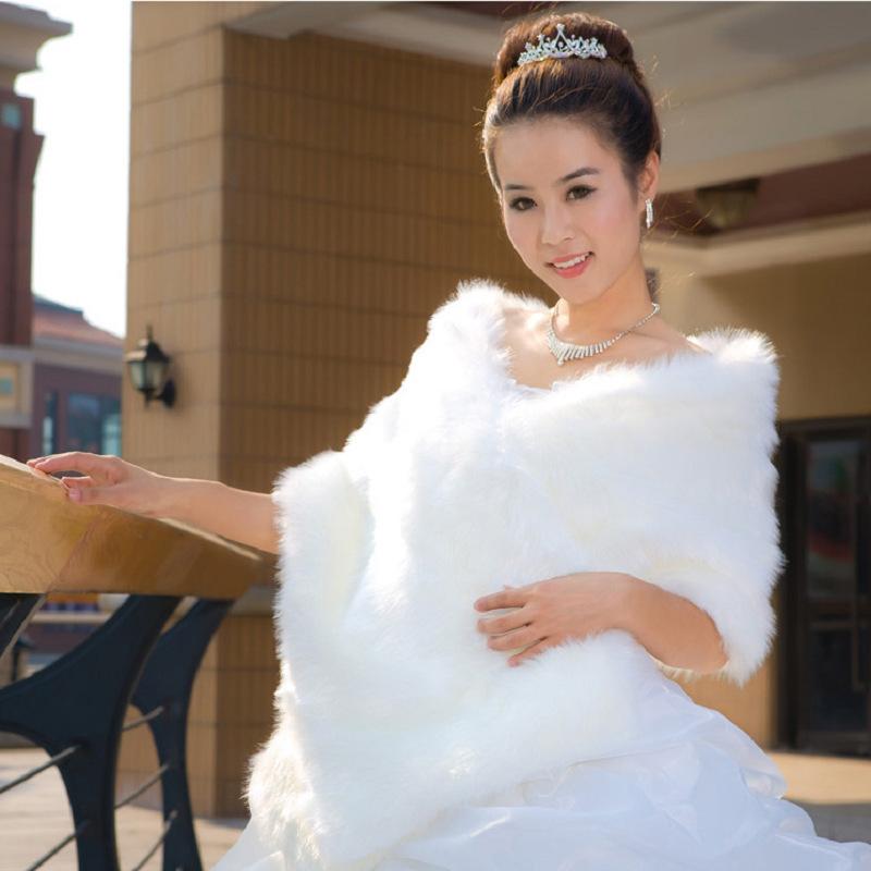 Rakuten - ショール レディース ストール ケープ 結婚式 演奏会 パーティー チャイナドレス ロング マフラー フェイクファー ポリエステル オールシーズン レッド ホワイト ブラック 無地 シンプル 上品 エレガント 高級感 欧米風 防寒 襟巻き