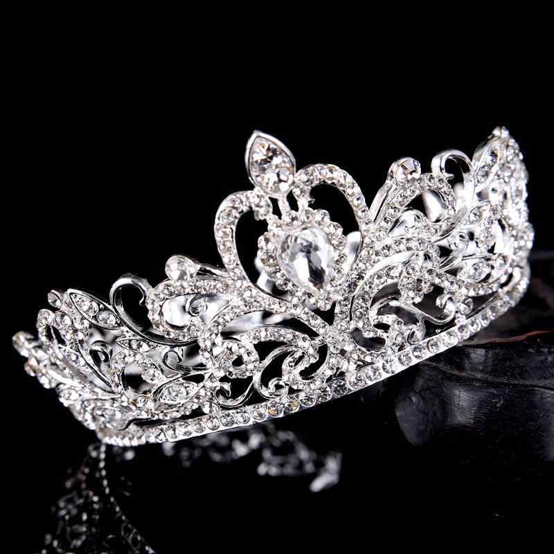 クラウン レディース 王冠 ティアラ ヘアアクセサリー ヘッドドレス ブライダル ウェディング 結婚式 披露宴 二次会 花嫁 プリンセス ラインストーン ジルコニア シルバー ゴールド 合金 フラワー 華やか ゴージャス