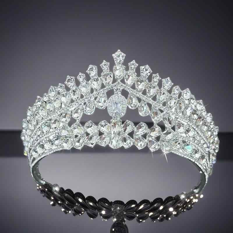 ティアラ レディース 王冠 ヘッドドレス ヘアアクセサリー ブライダル ウェディング 結婚式 花嫁 クリスタル ビジュー キラキラ プリンセス パーティー 誕生日 ゴージャス エレガント 高級感 髪飾り シルバー 電気メッキ加工