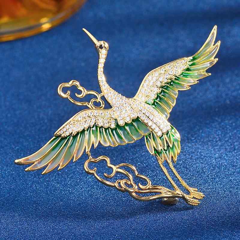 樂天商城 - ブローチ レディース 鶴 ツル 雲 チャイナドレス コート 和風 中華風 エナメル 七宝焼き ゴールド ジルコニア 高級感 エレガント 上品 きれいめ 華やか パーティー フォーマル 式典 襟ピン コサージュ 電気メッキ加工
