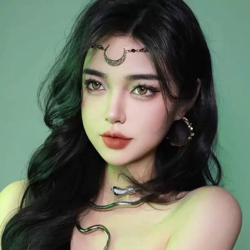・カテゴリ: ヘッドドレス、ヘアチェーン、フォアヘッドチェーン・素材: 金属・スタイル: 古風・要素: 月、水滴・加工: メッキ