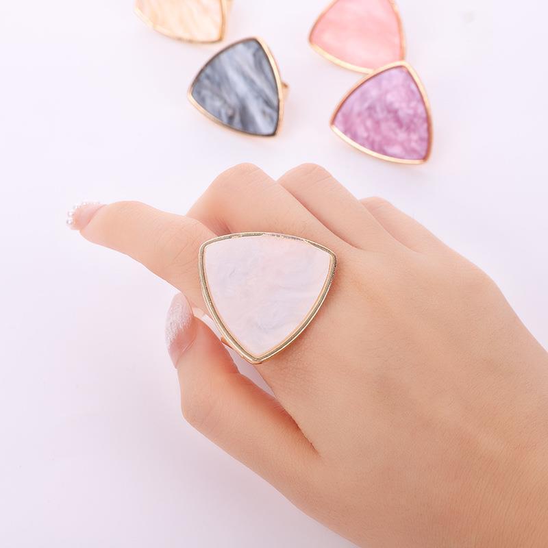 Other - ネイルパレット リング 指輪 アート用 ツール 調色盤 プレート シェル 貝殻風 樹脂 レジン セルフ ホワイト ピンク パープル おしゃれ かわいい 軽量 持ち運び スタンド