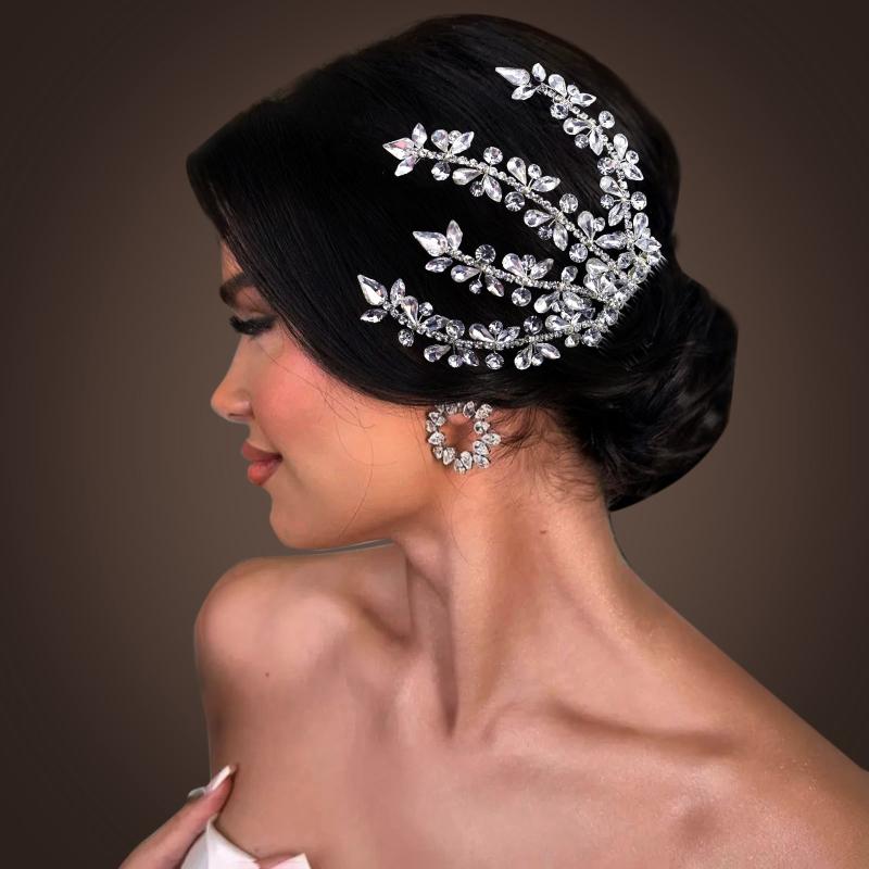 ヘッドドレス レディース 髪飾り ヘアコーム ブライダル ウェディング 結婚式 披露宴 パーティー ハンドメイド ラインストーン クリスタル 花 フラワー 高級感 華やか キラキラ シルバー ゴールド 春夏 欧米風