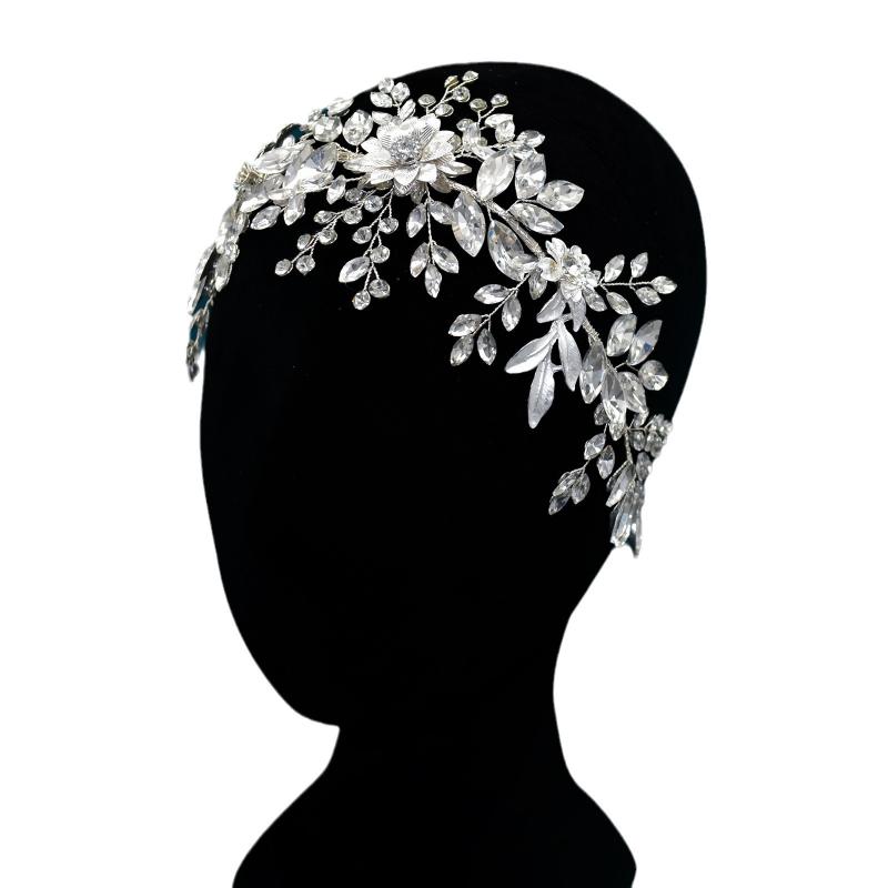 カチューシャ レディース ヘアアクセサリー ヘッドドレス ティアラ ウェディング 結婚式 ブライダル クリスタル ビーズ ラインストーン リーフ 葉 小枝モチーフ 花 華やか 高級感 銀 シルバー 披露宴 二次会 髪飾り