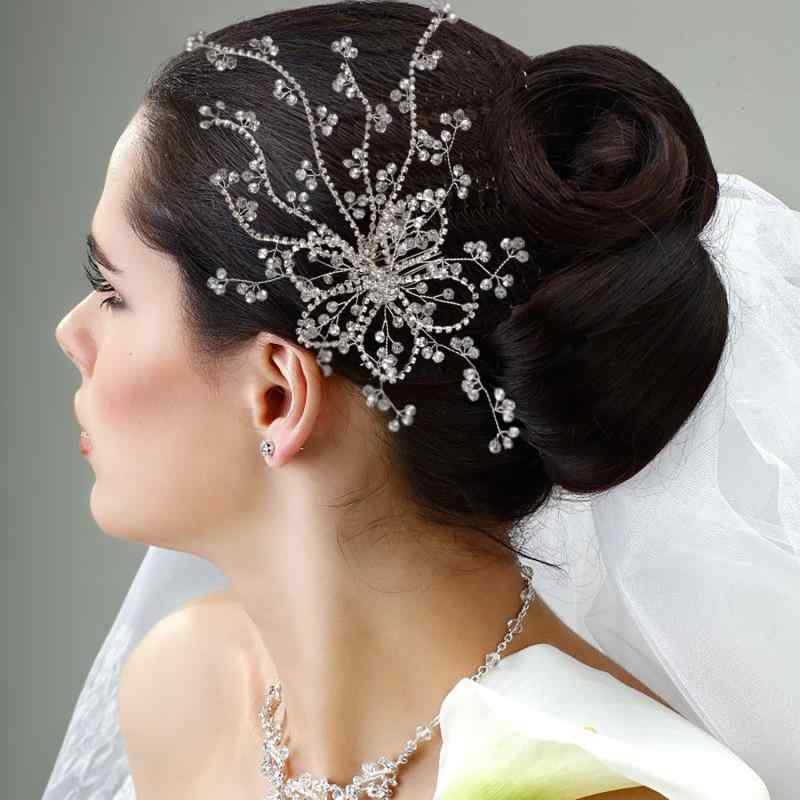 ヘッドドレス レディース ヘアアクセサリー 髪飾り コーム ブライダル ウェディング 花嫁 結婚式 披露宴 パーティー 立体 フラワー クリスタル ラインストーン シルバー 銀 高級感 上品 華やか フォーマル