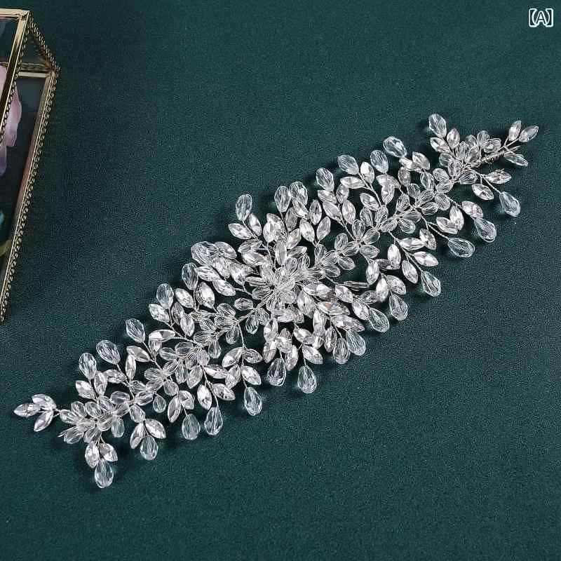 カチューシャ レディース 結婚式 ウエディング ブライダル 髪飾り ヘッドドレス ヘアバンド ヘアアクセサリー ラインストーン ビジュー フラワー 花 ハンドメイド シルバー 華やか 高級感 エレガント 合金 ドレス 2