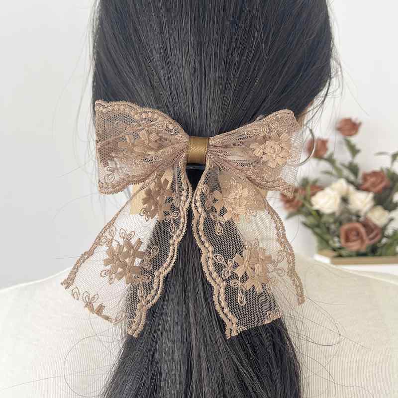 ・カテゴリ: ヘアアクセサリー・対象: レディース・素材: 布・: リボン・ヘアクリップの種類: ダッカールクリップ・製法: ハンドメイド・スタイル: 韓国、、甘め・カラー展開: ブラック、ホワイト、キャラメル