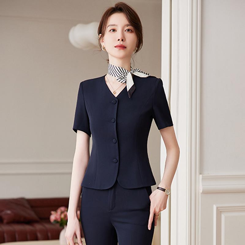 Rakuten - スーツ レディース 春夏 半袖 セットアップ ジャケット スカート パンツ 上下セット 事務服 接客 オフィス 制服 仕事着 宝石店 美容院 伸縮性 ストレッチ ポリエステル 涼しい 高級感 エレガント 無地 ブラック ネイビー ブラウン