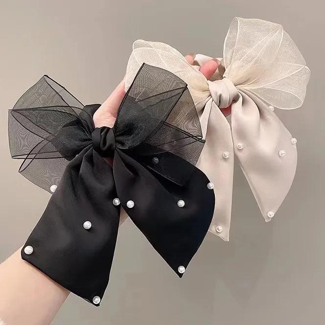 ・カテゴリ: ヘアゴム・素材: 混合素材・加工: ハンドメイド・カラー展開: ブラック、オフホワイト、レッド、ピンク・要素: ちょうちょ・スタイル: 韓国スタイル・特徴: 高弾力・スタイル分類: 清潔感、フェミニン・分類: アニマル