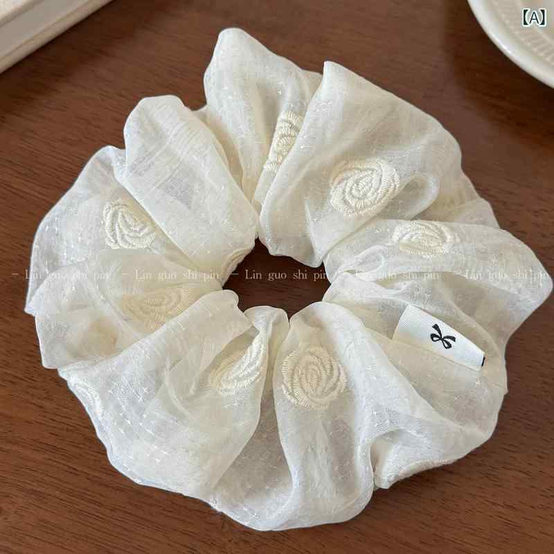 ・カテゴリ: シュシュ・素材: チュール・加工: ハンドメイド・カラー: オフホワイト・要素: プリーツ・スタイル: 韓国・仕様: 高弾力・テイスト: フレッシュ、スウィート