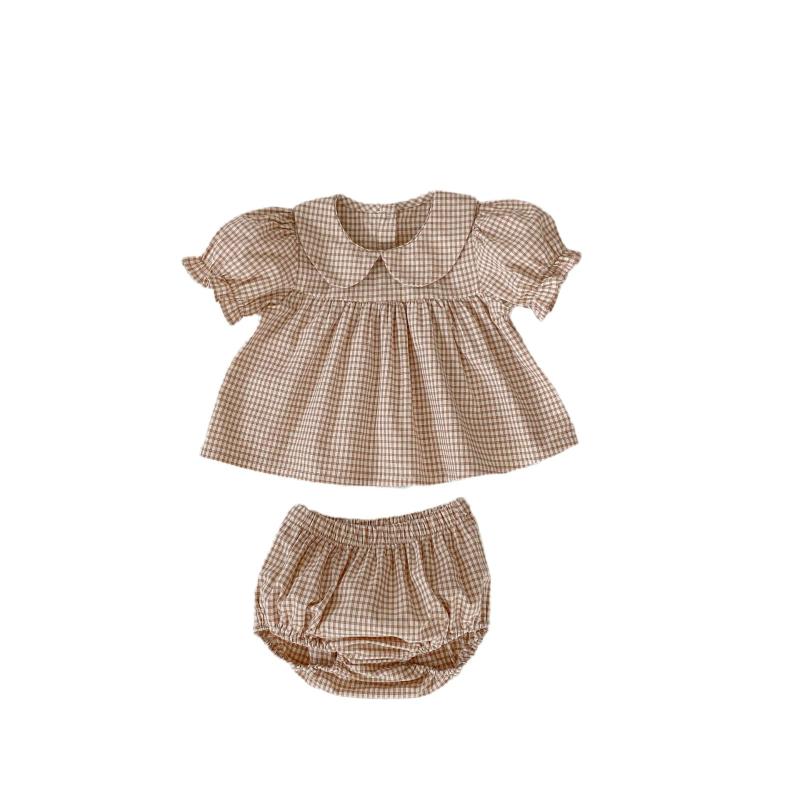 ・対象: 女の子・スタイル: カジュアル・カテゴリ: 子供服セット・セット内容: パンツセット・セット数: 2点セット・推奨年齢: 1~3歳・袖丈: 半袖・ボトムス丈: ショートパンツ・生地の厚さ: 普通・柄: チェック・素材: 綿・カラー展開: オフホワイト（プリント）、アプリコット（チェック）・サイズ展開: 66cm、73cm、80cm、90cm、100cm