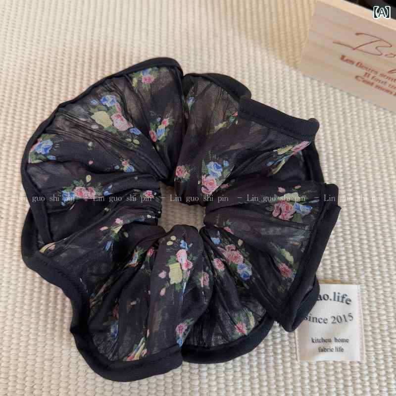 ・カテゴリ: シュシュ・素材: チュール・加工: ・カラー展開: ブラック小花柄、アイボリー小花柄、ピンク小花柄・: 小花柄、植物、花柄・スタイル: 韓国スタイル、フレッシュ、ガーリー・仕様: 高弾力