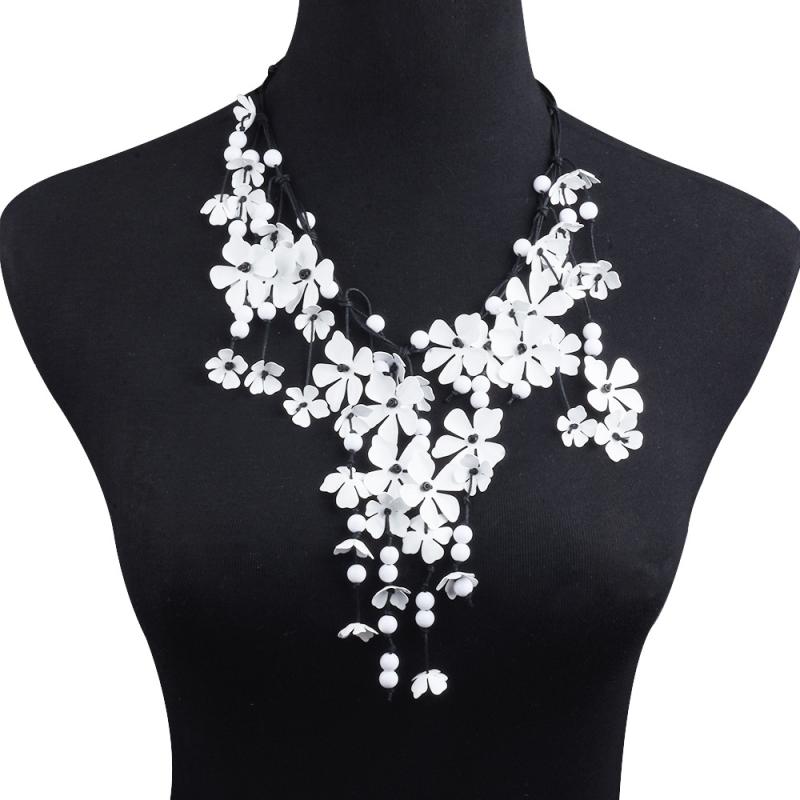 Other , Materials - ネックレス レディース ボヘミアン ヴィンテージ風 大ぶり フラワー 花 白 金 銀 多層 レイヤード 手編み コード 電気メッキ加工 合金 インポート風 エスニック アクセサリー ペンダント パーティー 首飾り 華やか 秋冬 カジュアル