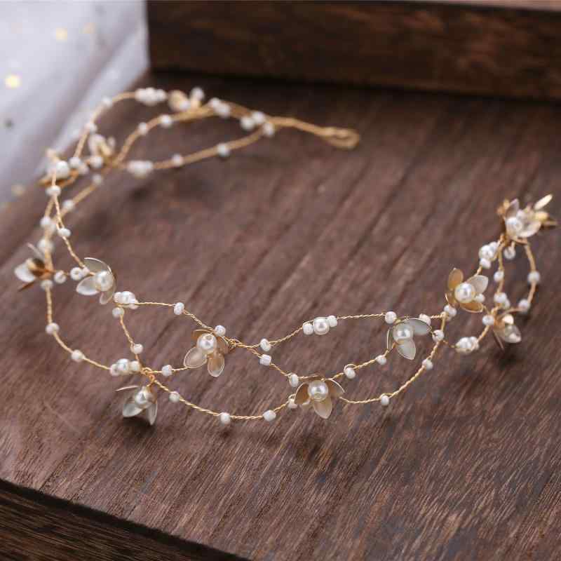 カチューシャ レディース ヘアアクセサリー 韓国 ウェディング ブライダル 結婚式 披露宴 パーティー 花嫁 髪飾り フラワー パール パール ビーズ クリスタル ゴールド ホワイト 上品 エレガント 華やか
