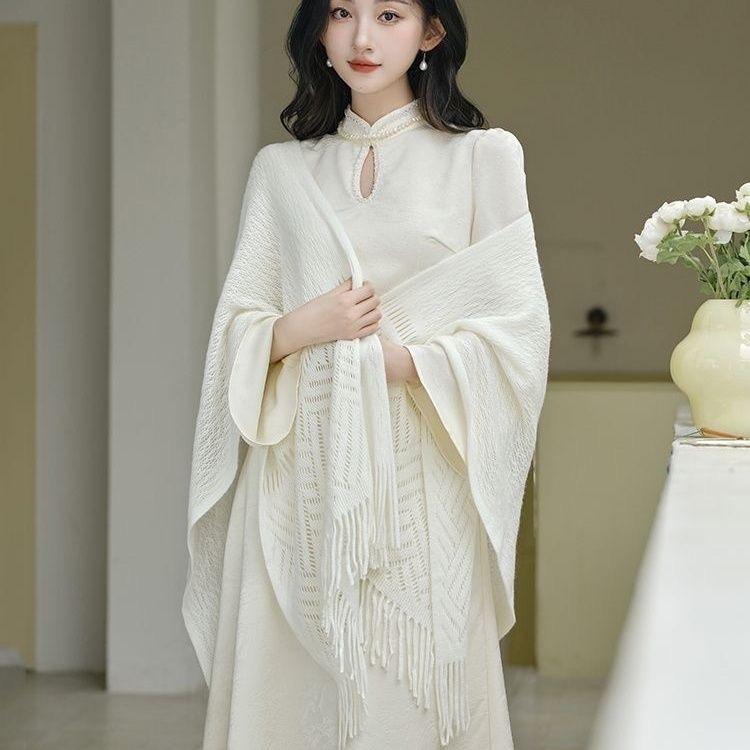 ショール レディース ストール ケープ ポンチョ 羽織り 透かし編み フリンジ チャイナドレス用 レトロ 冷房対策 春夏 旅行 リゾート ホワイト ベージュ ブラック 混紡素材 無地 かわいい きれいめ 普段使い 軽い 日焼け防止