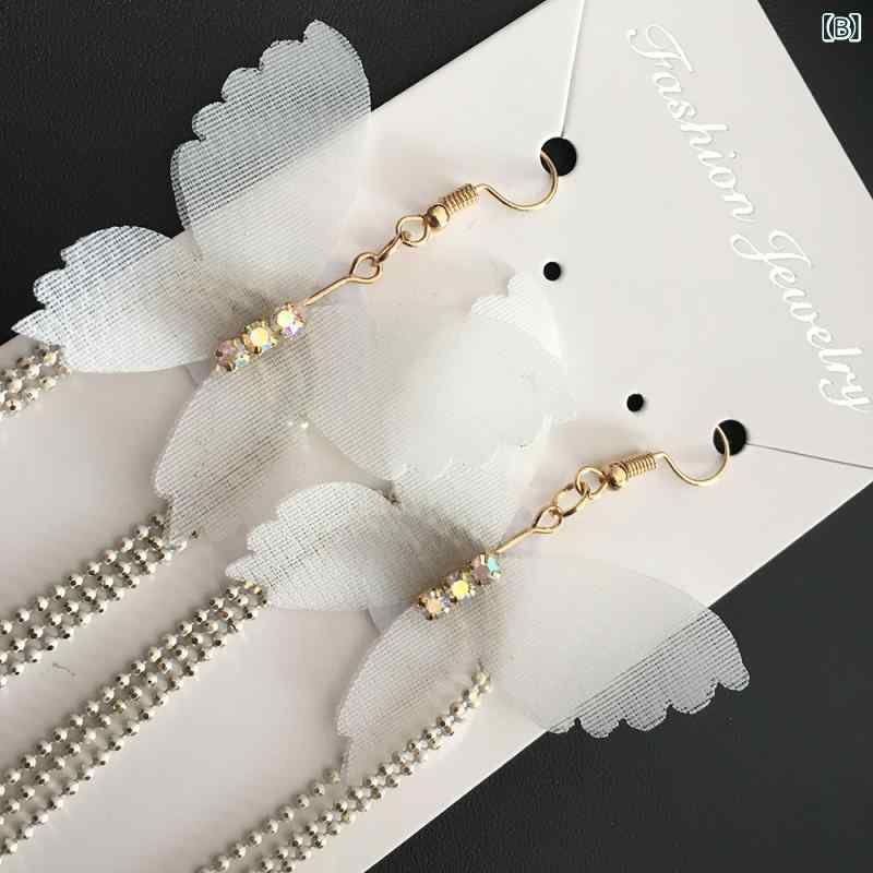 フロントップ楽天市場店の耳飾り レディース ピアス イヤリング ロング 蝶 花 フラワー シフォン レース 揺れる ブライダル ウエディング 結婚式 韓国 上品 かわいい アクセサリー フェミニン フェイクパール 大ぶり 春夏｜アングル3