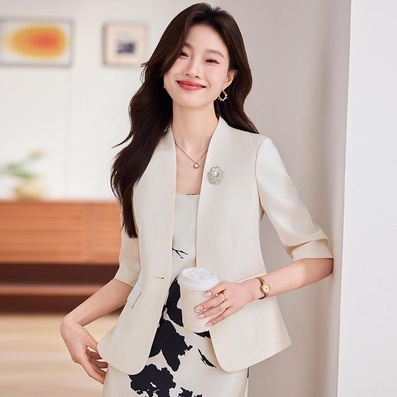 Pants Suit - ジャケット レディース 春夏 アウター 薄手 七分袖 シャンパン ピンク ホワイト 通勤 オフィスカジュアル 事務服 羽織り 涼しい スリム ノーカラー 襟なし 素材 上品 大人 30代 きれいめ ボタン ポケット 無地 シンプル 普段使い 綿混 コット