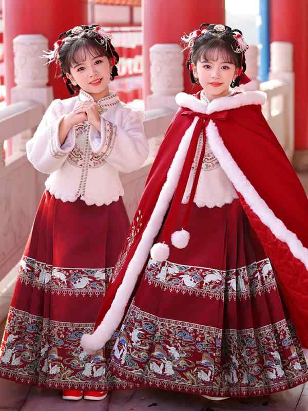 Occidental Goods - 子供服 女の子 唐装 三点セット 馬面スカート 赤 民族衣装 冬 チャイナドレス風 セットアップ かわいい プリンセス風 中国風