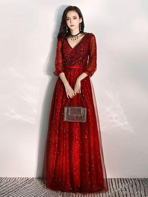 ・素材: ポリエステル50-70%・カテゴリ: 礼服・晩餐会用ドレス・ネックライン: 深Vネック・袖丈: 七分袖・カラー展開: ワインレッド、ブラック・サイズ展開: S, M, L, XL, XXL, 3XL, 4XL, 5XL, 6XL・着用シーン: 演奏会・ウエスト: ・装飾: レース・袖タイプ: レギュラー袖・ターゲット層: 成人女性・スタイル: コンフォートカジュアル・ドレスシルエット: 床丈・技法: 刺繍