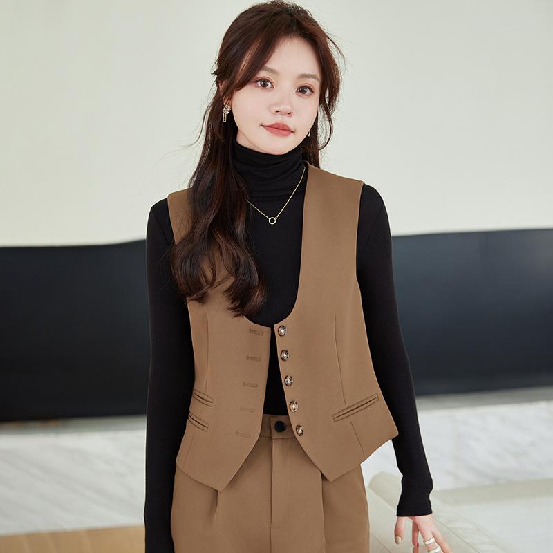 Suits For Job Interviews - ベスト レディース ジレ セットアップ パンツスーツ 上下セット 春夏 ショート丈 ノースリーブ Uネック 無地 前開き ボタン スリム オフィス 通勤 カジュアル 小さいサイズ ポリエステル 黒 アイボリー ブラウン