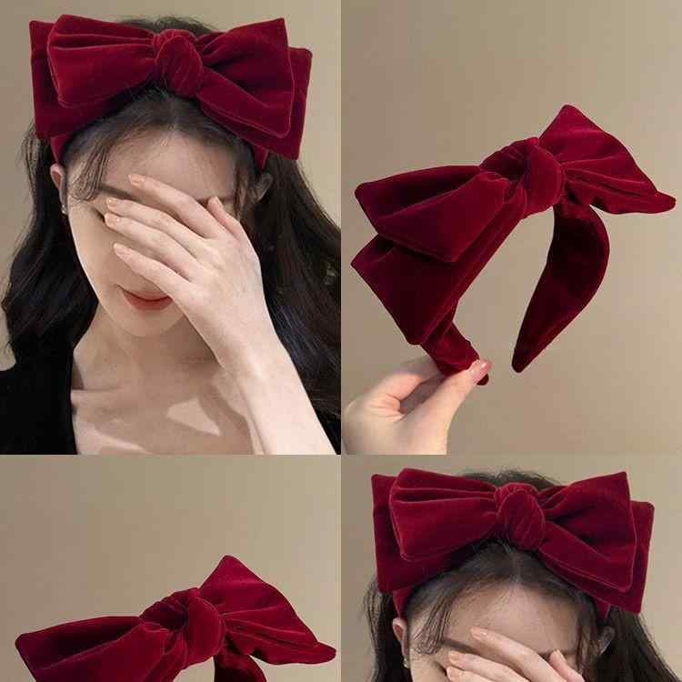 乐天商城 - カチューシャ レディース 秋冬 ベロア ビッグリボン ヘアアクセサリー 髪飾り 上品 大人かわいい 幅広 太め 滑り止め 華やか 小顔効果 カジュアル 通勤 フォーマル 黒 ブラック 赤