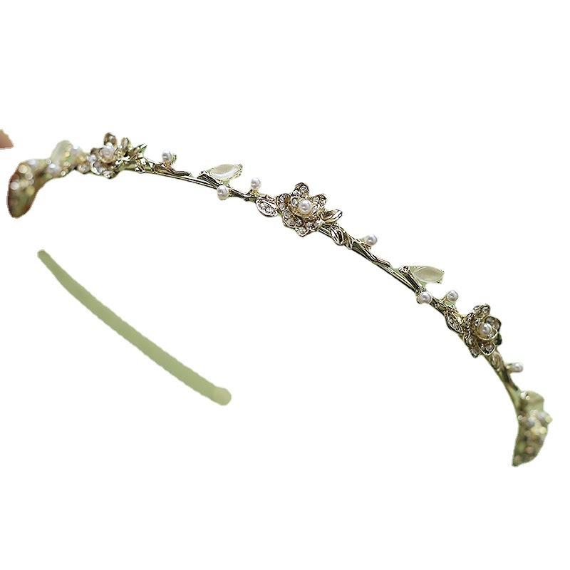 Cachucha - カチューシャ レディース ヘアアクセサリー 合金 電気メッキ加工 花 フラワー 薔薇 ローズ パール ラインストーン 森ガール風 ナチュラル スリム 細身 華やか 上品 かわいい お出かけ デート 髪飾り 春夏 フェアリー