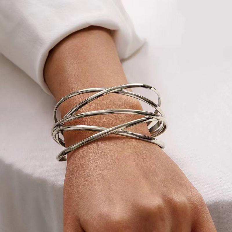 Leather - バングル レディース ブレスレット アクセサリー 幾何学模様 クロスライン 多層 メタル 金属製 シンプル オシャレ 上品 華奢 流行 トレンド 欧米風 カジュアル 普段使い 春夏 ゴールド シルバー ローズゴールド