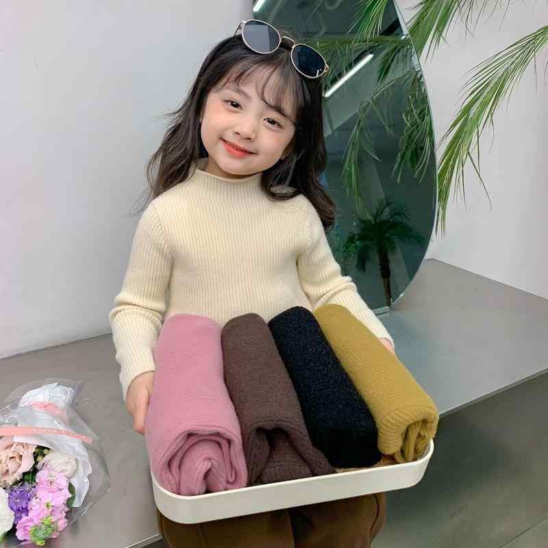 ・対象性別: 女の子・スタイル: 韓国系・対象年齢: 3〜8歳（100〜140cm）・毛糸の太さ: 細毛糸・厚み: 厚手・袖丈: 長袖・デザイン: プルオーバー・柄: 無地・主な素材: ポリエステル50%、綿・安全基準: クラスB・ネックライン: ハイネック・カラー展開: ベージュ（裏起毛）、ブラック（裏起毛）、コーヒー（裏起毛）、イエローグリーン（裏起毛）、ピンク（裏起毛）、ピーコックグリーン（裏起毛）、ベージュ（ノーマル）、ブラック（ノーマル）、コーヒー（ノーマル）、イエローグリーン（ノーマル）、ピンク（ノーマル）、ピーコックグリーン（ノーマル）・サイズ展開: 90cm、100cm、110cm、120cm、130cm、140cm・カテゴリ: キッズセーター