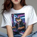 柴犬 Tシャツ レディース 犬ファン 半袖 春夏 犬柄 プリント カジュアル かわいい 人間用 個性派 ここだけのデザイン 面白 DJ 柴犬 ターンテーブル ネオン ヘッドホン