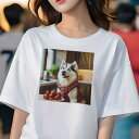 シベリアンハスキー Tシャツ 犬愛 ユニークデザインレディース 犬ファン 半袖 春夏 プリント 大人カジュアル かわいい 人間用 ギフト 個性的 猛暑対策 イチゴ シベリアンハスキー キッチン