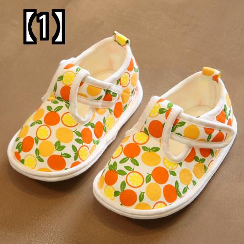 幼児靴 子供靴 赤ちゃんの靴 柔らかい底の幼児の靴 落下防止 布の靴