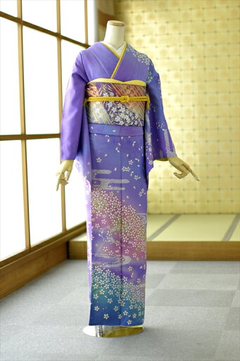 【レンタル】 訪問着 レンタル うす紫桜の舞 mh2063 女性 袋帯 着物 艶やかなラメ入りのうす紫のグラデーション 《身長》153cm〜168cm位 M/L 高級正絹 入学式 卒業式 母 着物 母親 お茶会 お宮参り 七五三 モダン 貸衣装 フルフル 人気 おすすめ 【レンタル】 訪問着 レンタル うす紫桜の舞 mh2063 女性 袋帯 着物 艶やかなラメ入りのうす紫のグラデーション 《身長》153cm〜168cm位 M/L 高級正絹 入学式 卒業式 母 着物 母親 お茶会 お宮参り 七五三 モダン 貸衣装 フルフル 人気 おすすめ