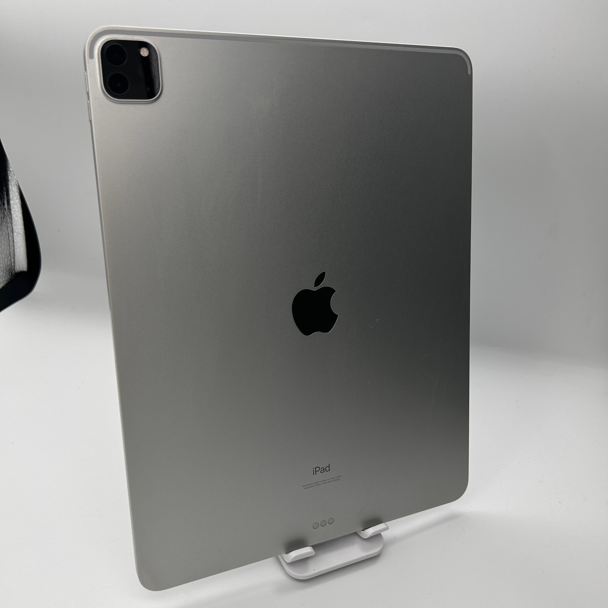 楽天市場】ipad pro 12.9 第5世代 256gbの通販