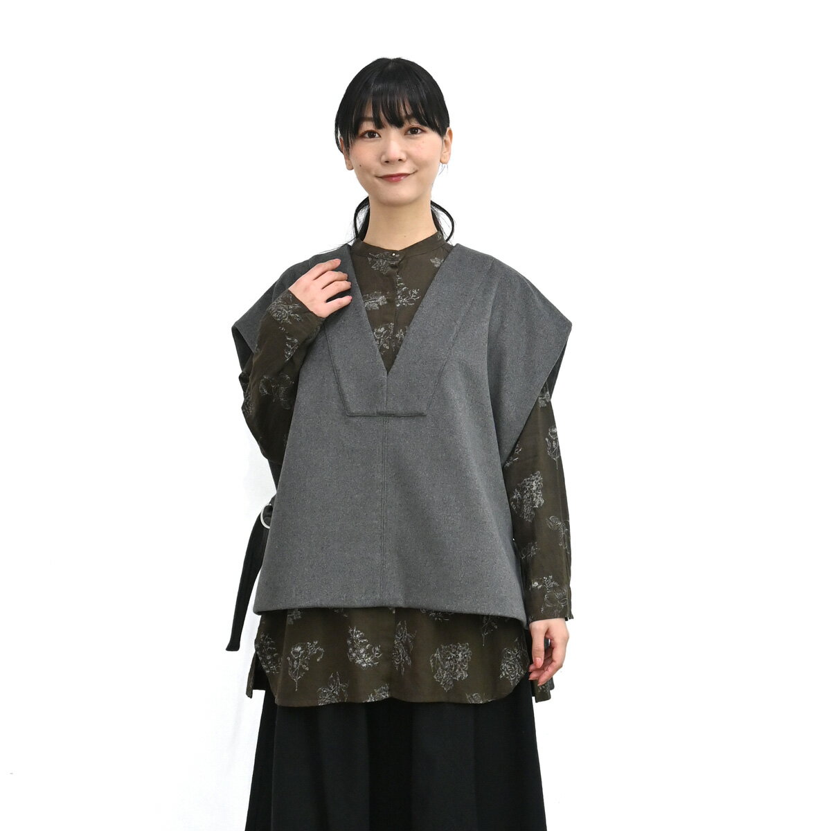 【SALE70%off】ウール 混 ビーバー サイド ベルト Vネック ベスト 【TK801227】【tukuroi ツクロイ】