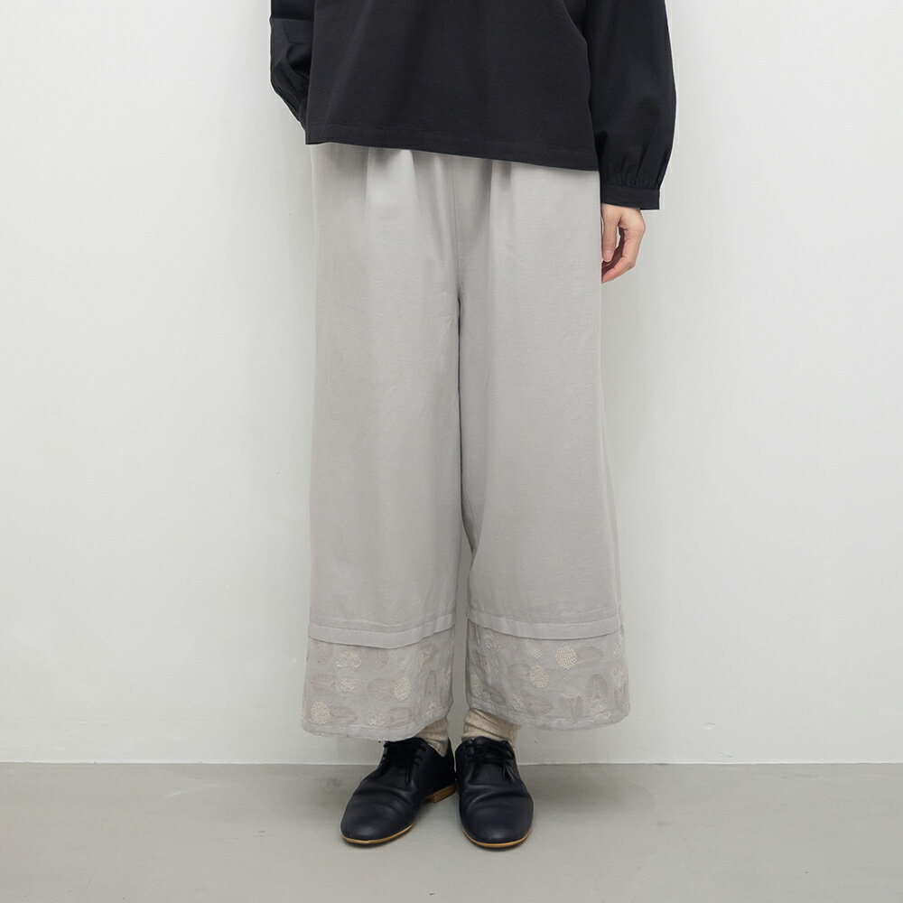 Rakuten - 【SALE40%off】[公式ストア] tukuroi by SUN VALLEY ツクロイ / 綿麻ツイルボタニカル刺繍裾切替パンツ