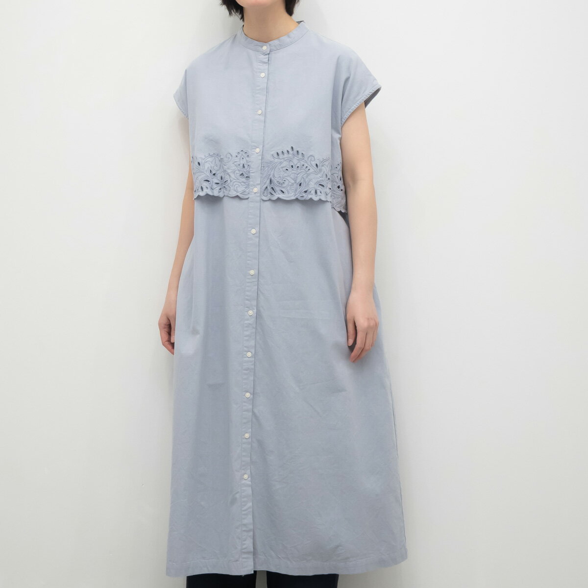 Rakuten - [公式ストア] tukuroi by SUN VALLEY ツクロイ / コットン スカラップ 刺繍 スタンドカラー ワンピース