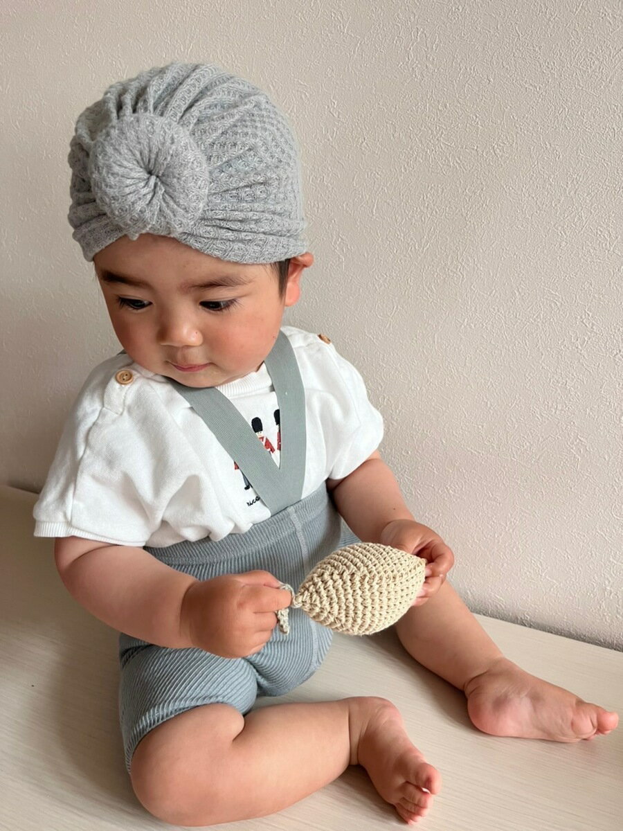 大人気のサスペンダー付きレギンスから夏バージョンが登場 小さいうちに絶対に一度は着せたいアイテム 皆様この可愛さの沼にハマって２ ３本持ちは当たり前の人気アイテムです サスペンダー付きレギンス ベビーレギンス ハーフレギンス 子ども服 ブレース付きレギンス