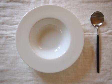白い食器　シンプル　スープボウル 22cm　人気スープ皿　お家カフェ　スープカップ　インスタグラム【SALE/fucca　カフェ　レストラン　インスタグラマー】の写真