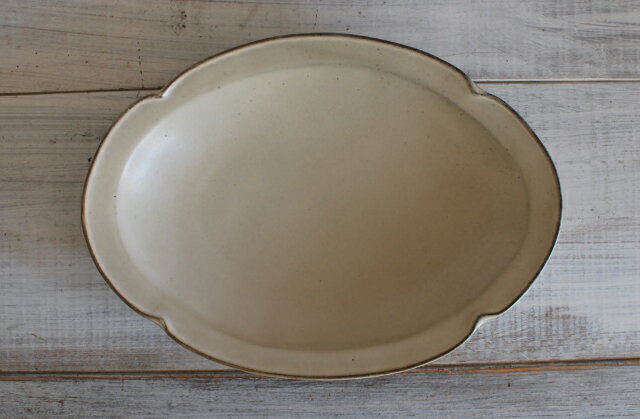 新商品　木瓜オーバル　深皿　28センチ　ベージュ　美濃焼　人気洋食器　【sale 人気食器　美濃焼　インスタグラム】のサムネイル