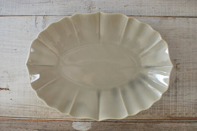 SUIREN睡蓮シリーズ 楕円プレート 23cm Lサイズ 灰（ライトグレー） オーバルプレート 美濃焼【人気食器 美濃焼 インスタグラム】