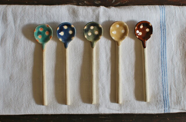 陶器製カトラリー ミニドット 水玉ミニスプーン...の紹介画像2
