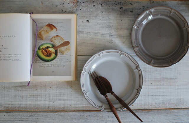 西洋プレート　中皿　19.5cm リムプレート　ブラウングレー　美濃焼　人気洋食器　ワンプレート インスタグラム　【人気食器　美濃焼　インスタグラム】