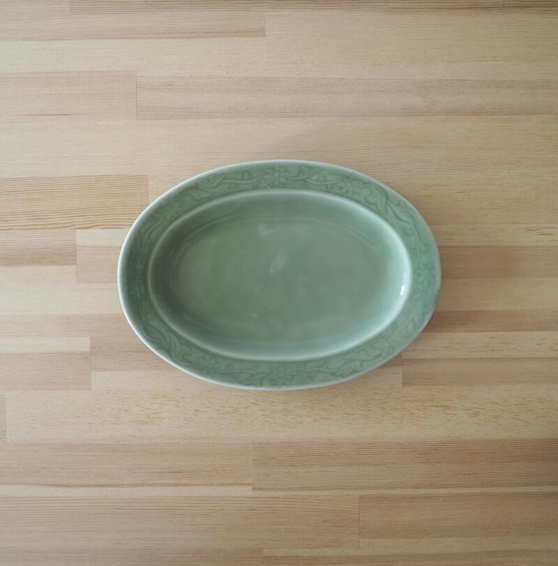 有田焼 オーバル唐草シリーズ グリーン 中 楕円皿 おしゃれ かわいい