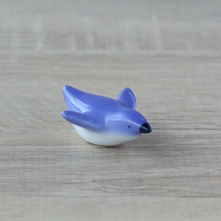 箸置き ペンギン ブルー グレー 水族館 茶色 いきもの 生き物 陶器 有田焼 北川美宣 おもしろ 食卓小物 カトラリーレスト 食卓雑貨 おしゃれ おもしろい ユニークの商品画像 2